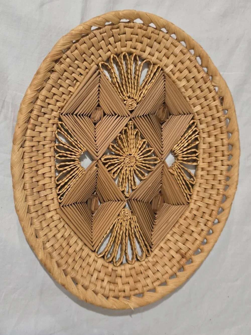 Vtg Oval Handmade Wicker Woven Tray / Plate